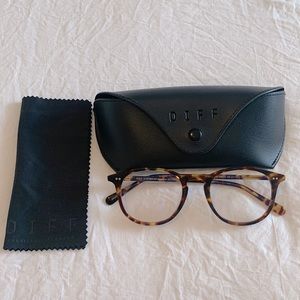 DIFF leopard frame glasses 👓